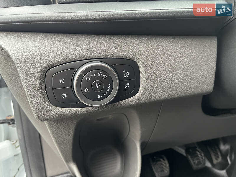 Вантажний фургон Ford Transit Custom 2022 в Житомирі