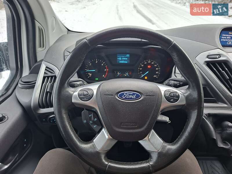 Вантажний фургон Ford Transit Custom 2016 в Рівному