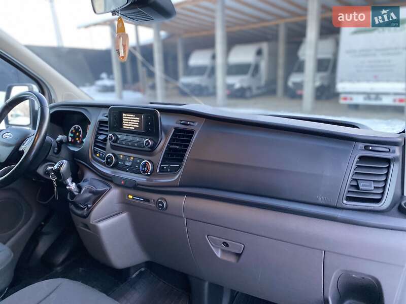Мінівен Ford Transit Custom 2020 в Хусті