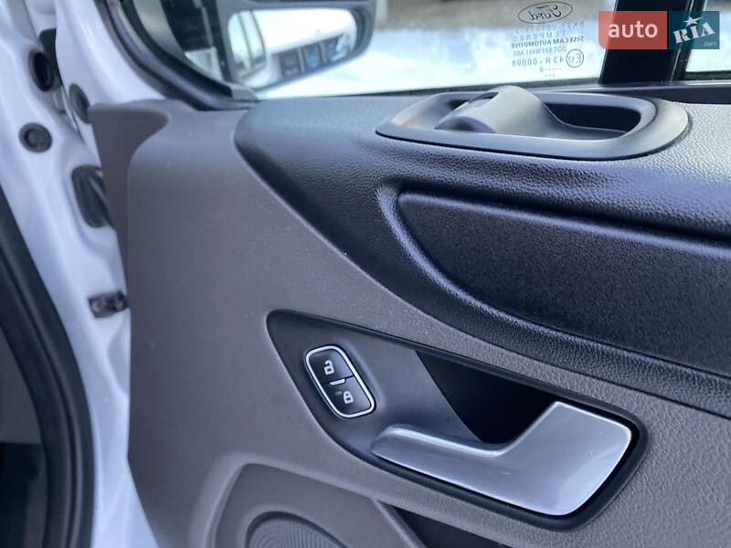 Мінівен Ford Transit Custom 2020 в Хусті