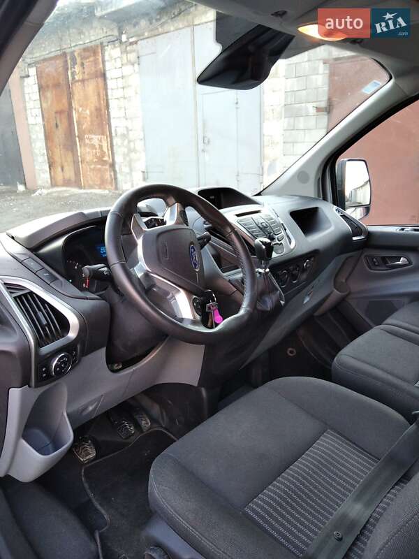 Мікроавтобус вантажний (до 3,5т) Ford Transit Custom 2017 в Кривому Розі фото 5 Мікроавтобус вантажний (до 3,5т) Ford Transit Custom 2017 в Кривому Розі