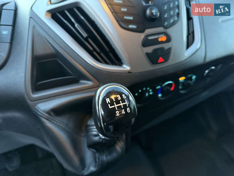 Минивэн Ford Transit Custom 2016 в Луцке