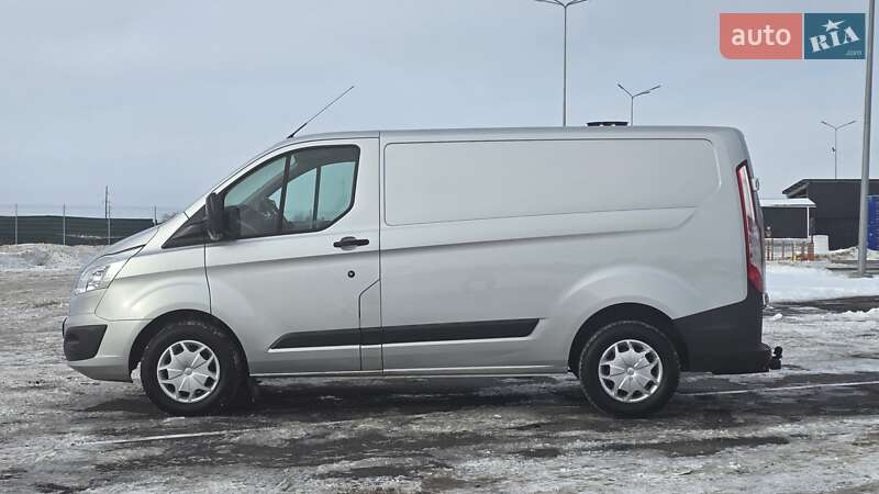 Вантажний фургон Ford Transit Custom 2017 в Дніпрі