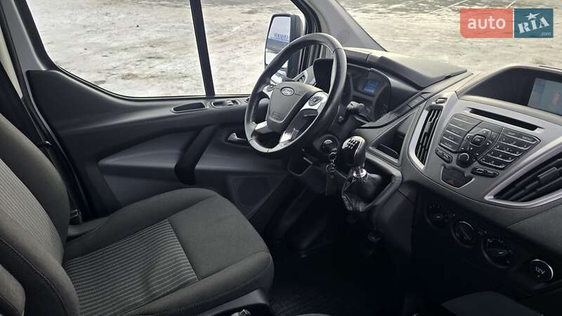 Вантажний фургон Ford Transit Custom 2017 в Дніпрі