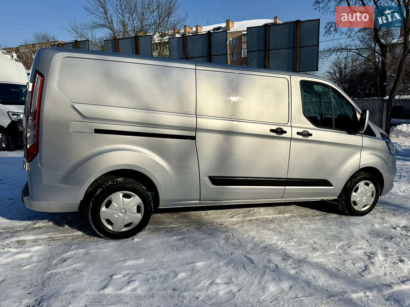 Вантажний фургон Ford Transit Custom 2019 в Рівному