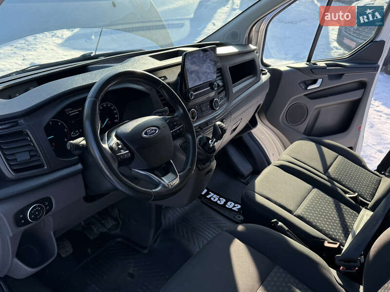 Вантажний фургон Ford Transit Custom 2019 в Рівному