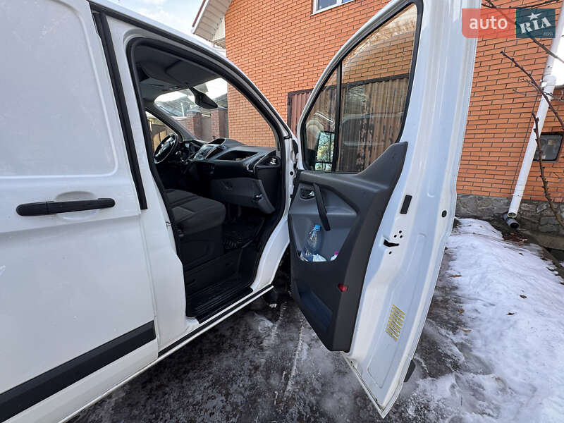 Вантажний фургон Ford Transit Custom 2015 в Сумах