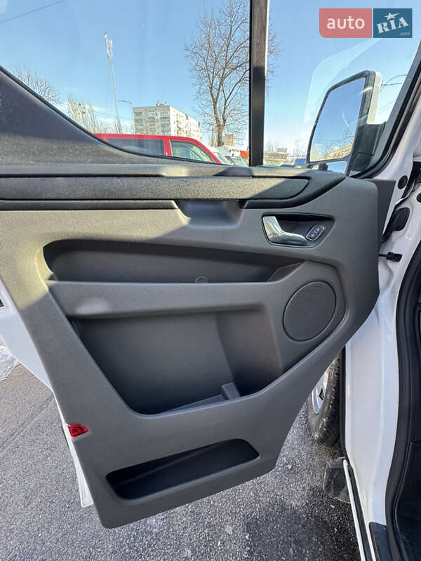 Вантажний фургон Ford Transit Custom 2022 в Києві