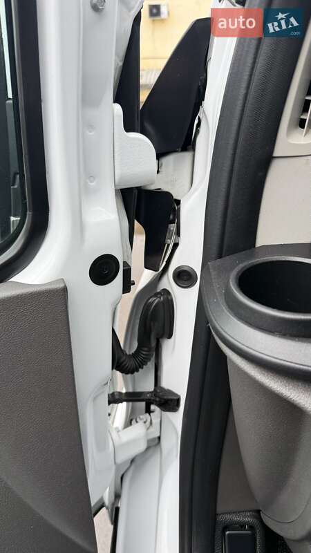 Микроавтобус грузовой (до 3,5т) Ford Transit Custom 2021 в Луцке