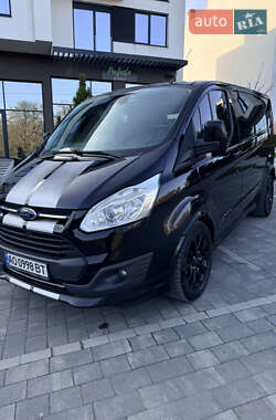 Вантажний фургон Ford Transit Custom 2016 в Ужгороді