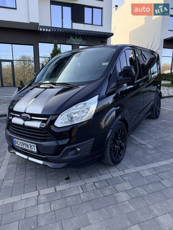 Грузовой фургон Ford Transit Custom 2016 в Ужгороде