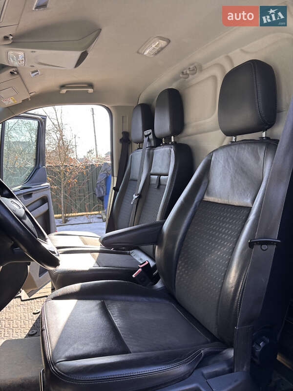 Вантажний фургон Ford Transit Custom 2019 в Івано-Франківську