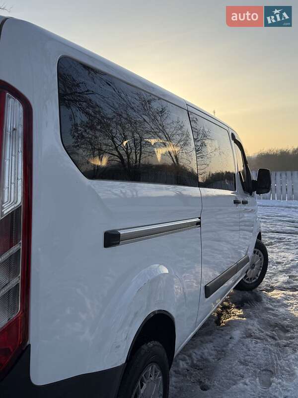 Минивэн Ford Transit Custom 2013 в Киеве
