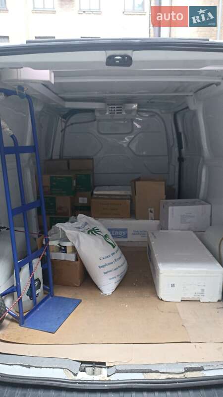Грузовой фургон Ford Transit Custom 2015 в Киеве