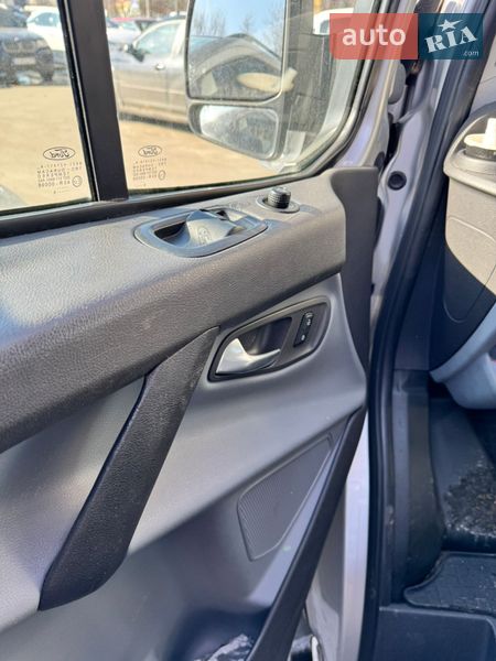 Вантажний фургон Ford Transit Custom 2016 в Києві