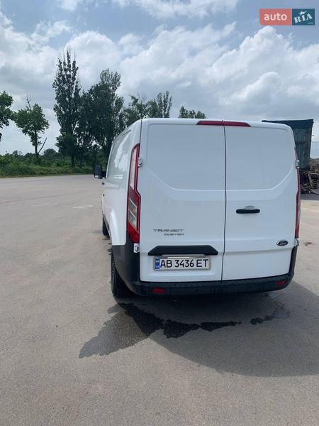 Другие грузовики Ford Transit Custom 2017 в Черновцах