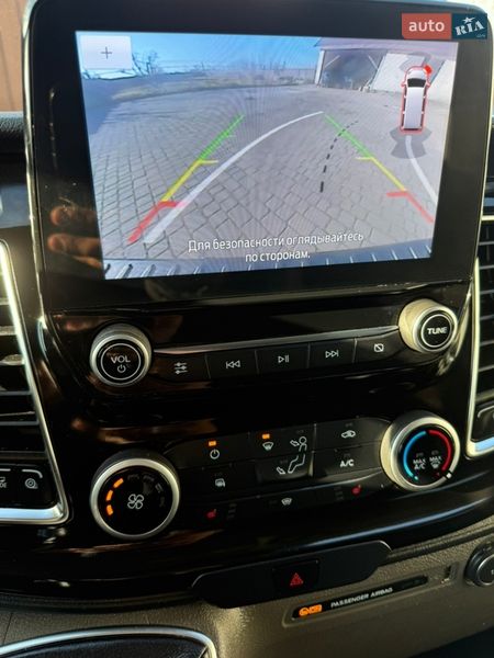 Вантажопасажирський фургон Ford Transit Custom 2020 в Києві