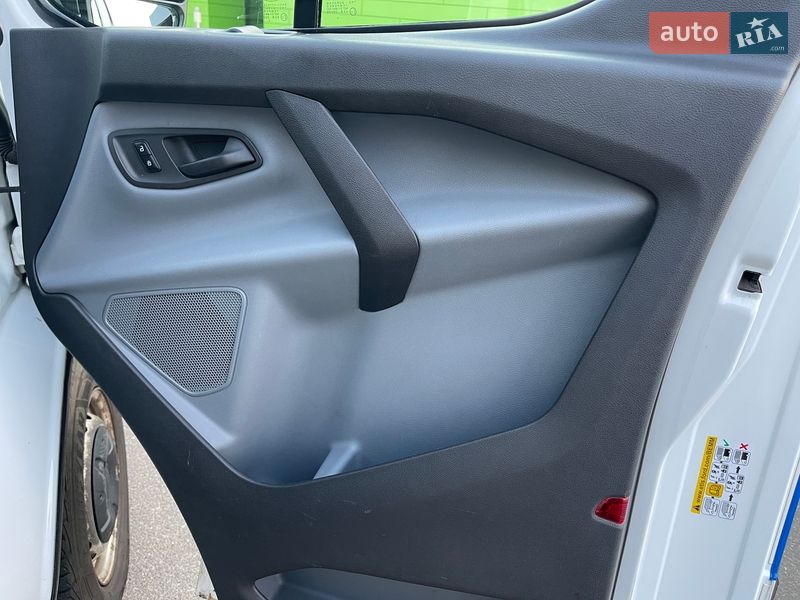 Грузовой фургон Ford Transit Custom 2016 в Киеве фото 30 Грузовой фургон Ford Transit Custom 2016 в Киеве