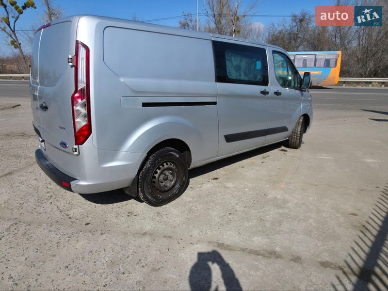 Вантажопасажирський фургон Ford Transit Custom 2019 в Полтаві фото 5 Вантажопасажирський фургон Ford Transit Custom 2019 в Полтаві