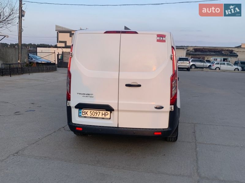 Грузовой фургон Ford Transit Custom 2016 в Вараше