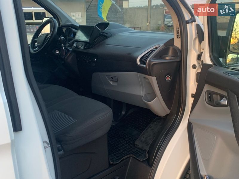 Грузовой фургон Ford Transit Custom 2016 в Вараше
