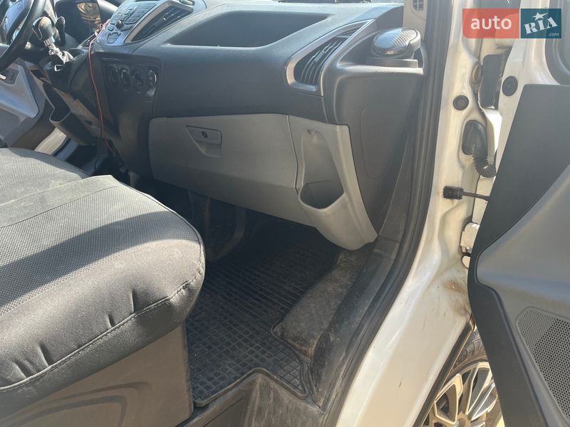 Вантажний фургон Ford Transit Custom 2013 в Бучі