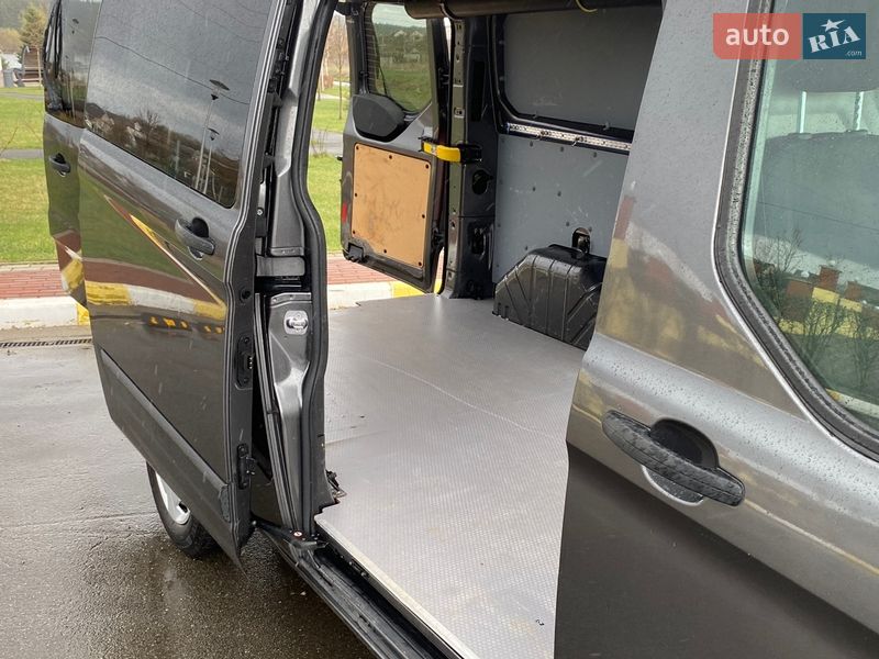 Вантажний фургон Ford Transit Custom 2020 в Ірпені