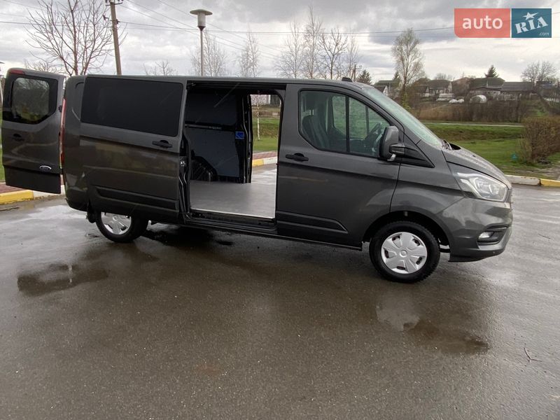 Вантажний фургон Ford Transit Custom 2020 в Ірпені