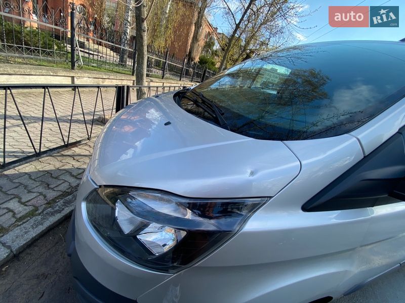 Вантажопасажирський фургон Ford Transit Custom 2017 в Житомирі