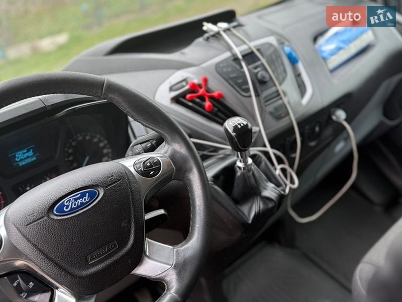Грузовой фургон Ford Transit Custom 2015 в Киеве