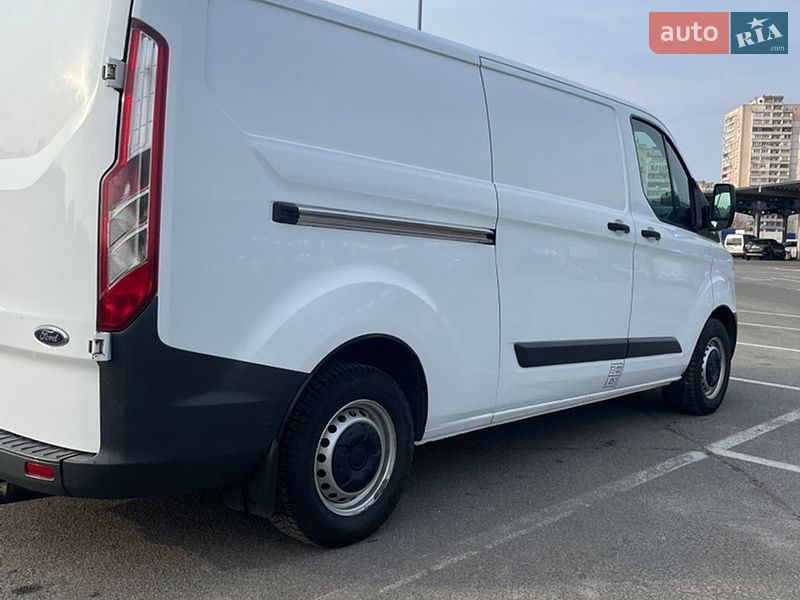 Грузовой фургон Ford Transit Custom 2015 в Киеве