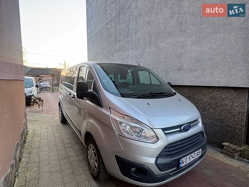 Мінівен Ford Transit Custom 2016 в Сваляві