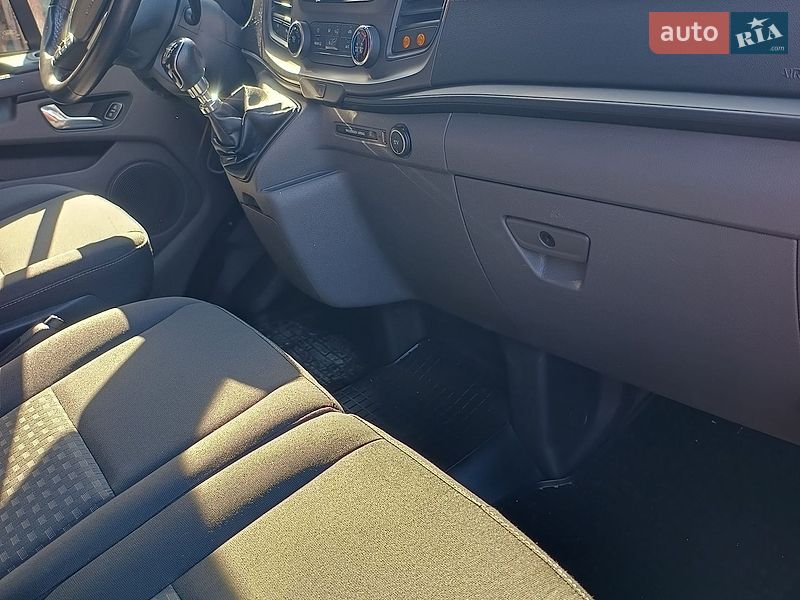 Минивэн Ford Transit Custom 2018 в Луцке фото 15 Минивэн Ford Transit Custom 2018 в Луцке