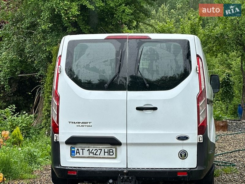 Грузовой фургон Ford Transit Custom 2013 в Калуше