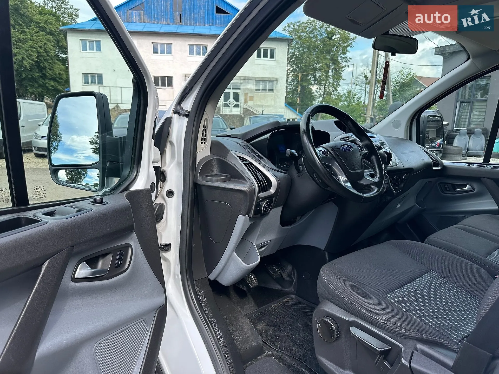 2017 Ford Transit Connect - мініатюра 29