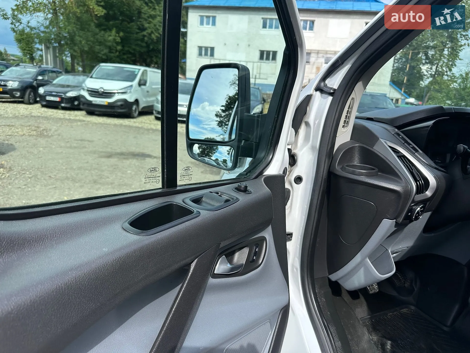2017 Ford Transit Connect - мініатюра 38