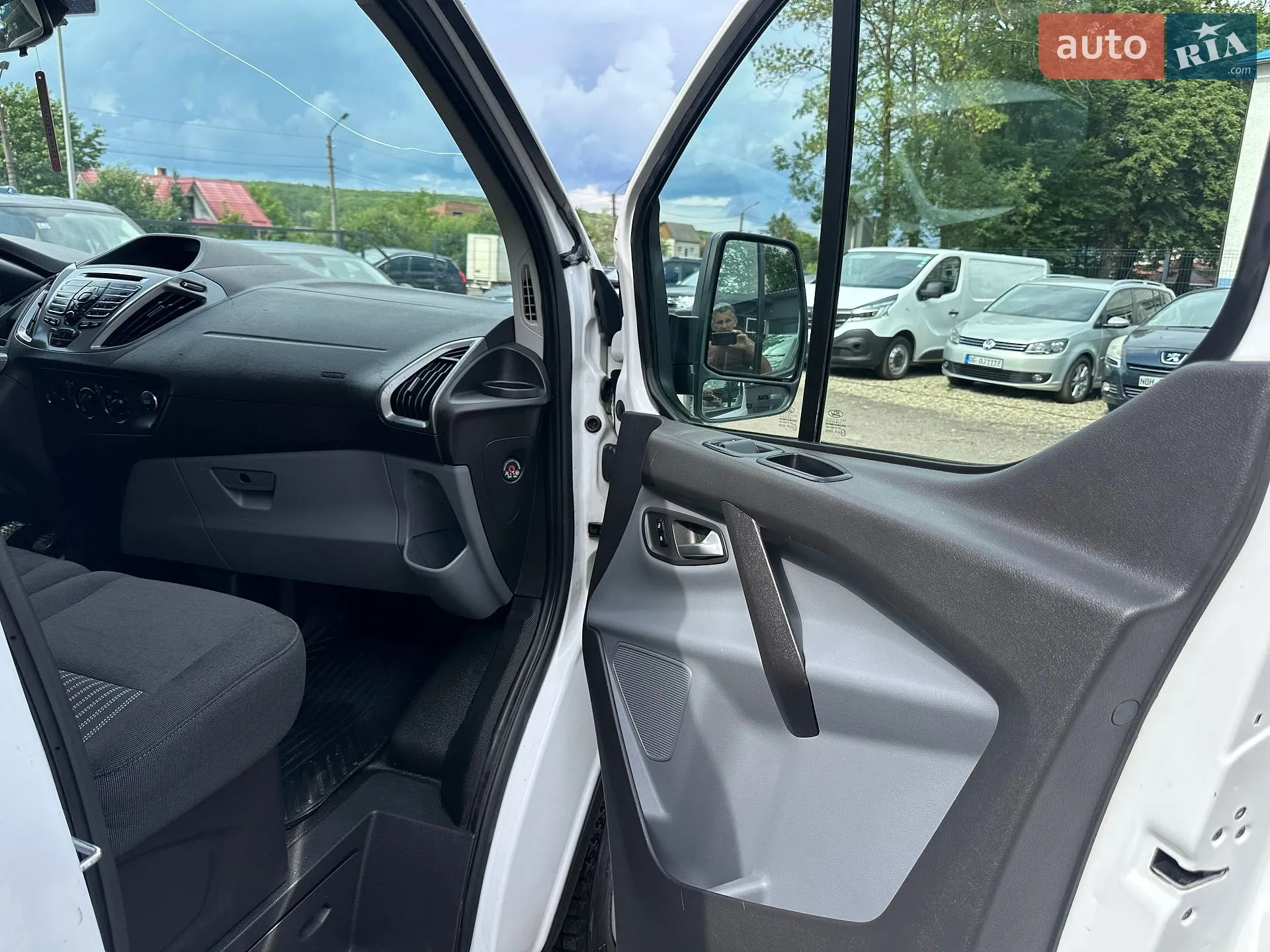 2017 Ford Transit Connect - мініатюра 40