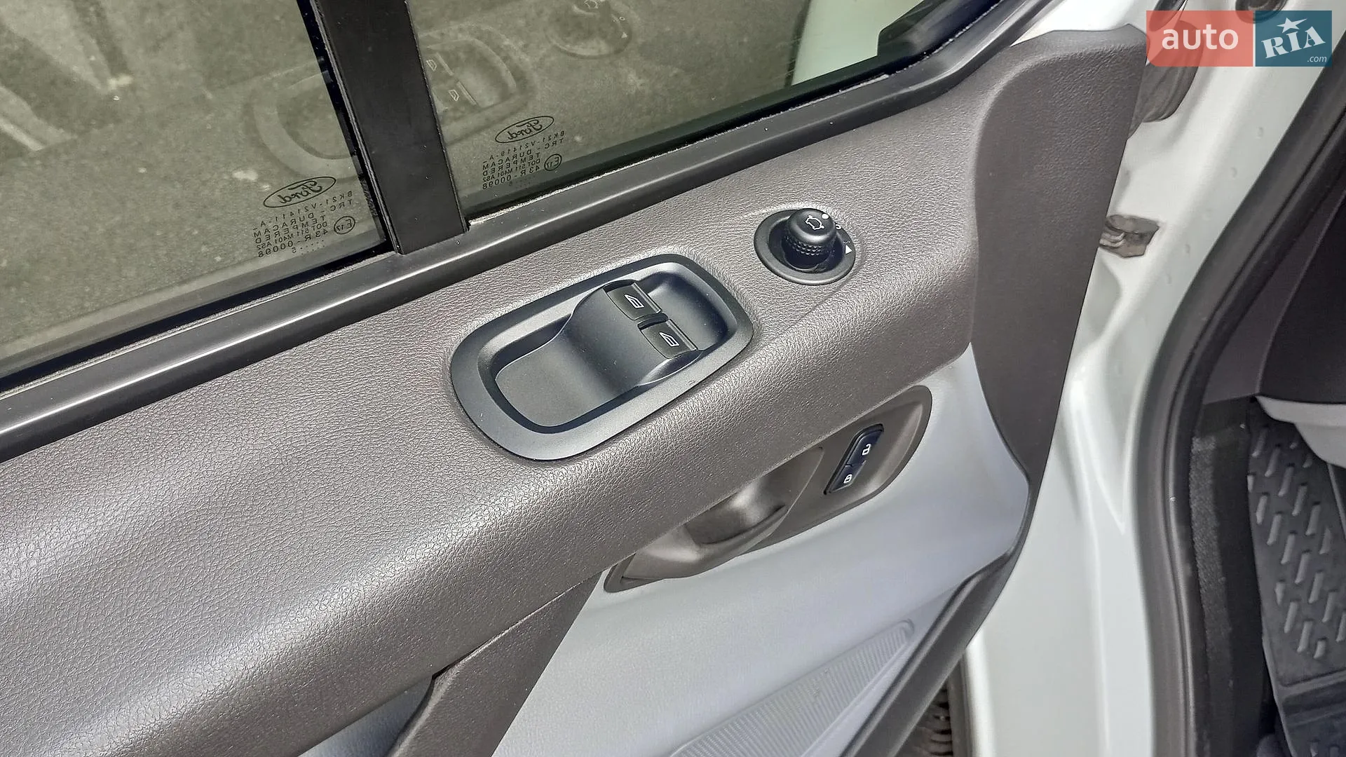 2015 Ford Transit Connect - мініатюра 9