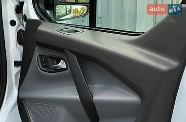 Минивэн Ford Transit Custom 2015 в Самборе