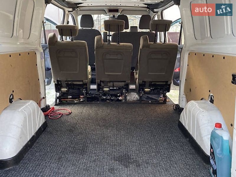Минивэн Ford Transit Custom 2016 в Виноградове фото 8 Минивэн Ford Transit Custom 2016 в Виноградове