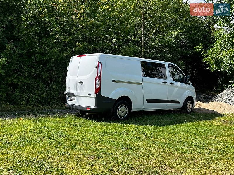 Минивэн Ford Transit Custom 2016 в Виноградове фото 7 Минивэн Ford Transit Custom 2016 в Виноградове