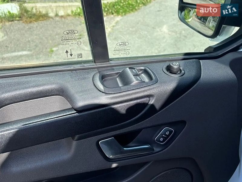Вантажний фургон Ford Transit Custom 2020 в Києві