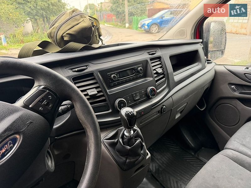 Вантажний фургон Ford Transit Custom 2018 в Рівному