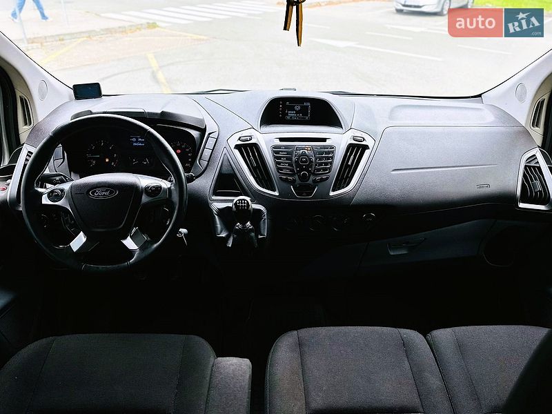 Вантажний фургон Ford Transit Custom 2015 в Києві