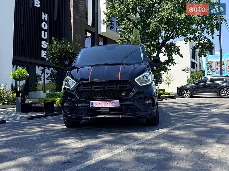 Мінівен Ford Transit Custom 2020 в Ужгороді