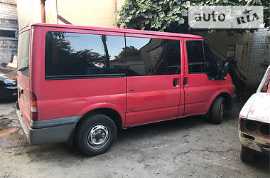 Грузопассажирский фургон Ford Transit 2001 в Черкассах