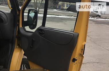 Микроавтобус Ford Transit 2003 в 