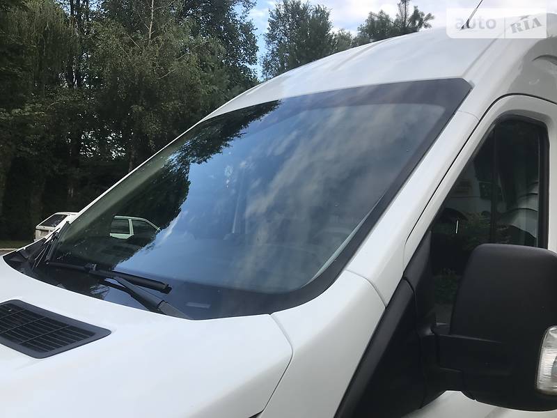 Вантажний фургон Ford Transit 2014 в Дрогобичі