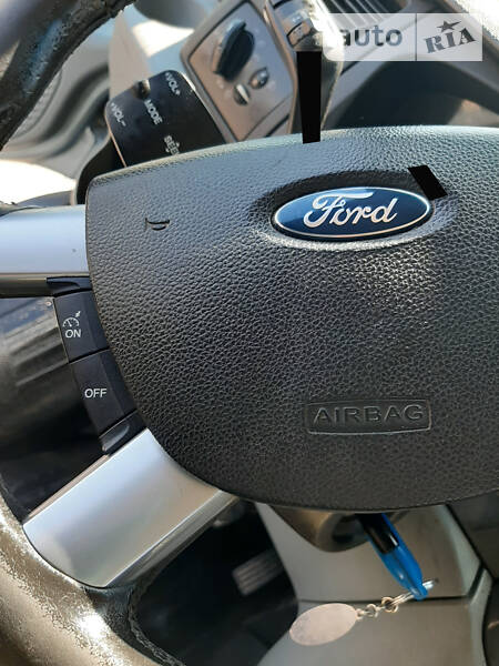 Вантажопасажирський фургон Ford Transit 2007 в Береговому