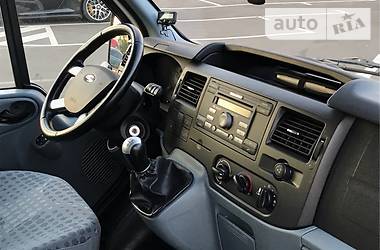 Грузопассажирский фургон Ford Transit 2010 в 